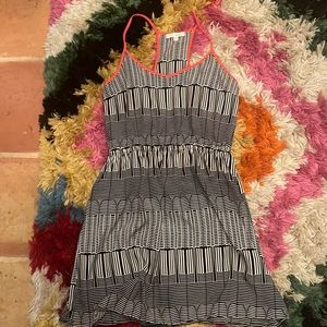 Nice light weight dress, worn once sz L ,orange, cream and black